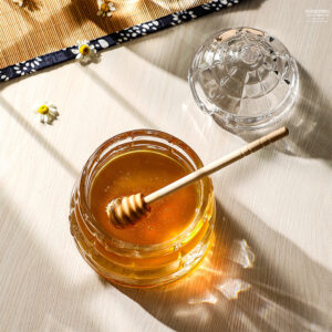 Honey Jars Glass Honey Jar With Wood Dipper Stick Lid Borosilicate Glass Durable And Sturdy Beehive Honey Pot Containers For Storing Honey And Syrup transparent